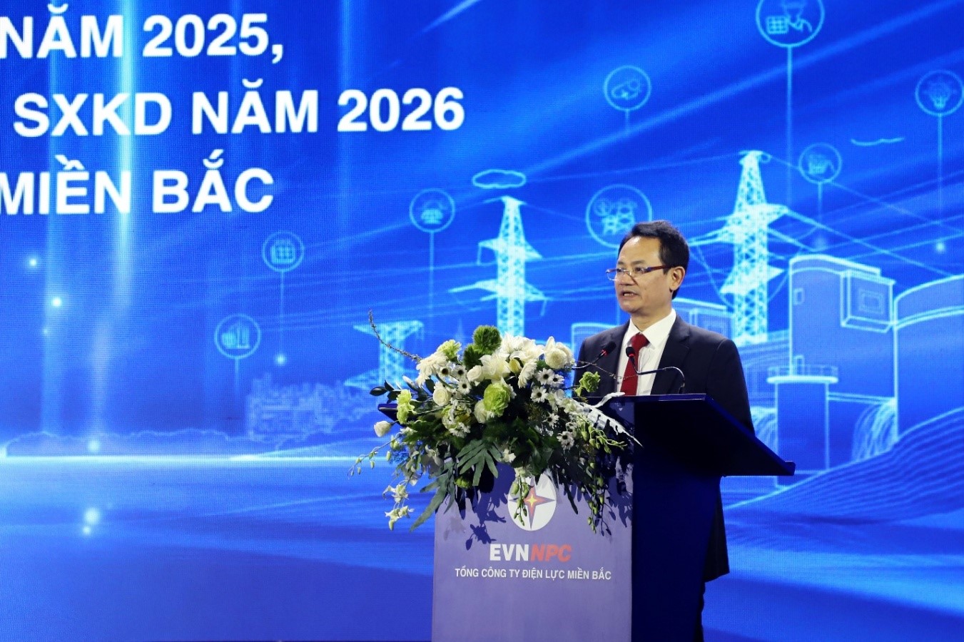&Ocirc;ng Nguyễn Đức Thiện - Tổng Gi&aacute;m đốc EVNNPC ph&aacute;t biểu tại Hội nghị.