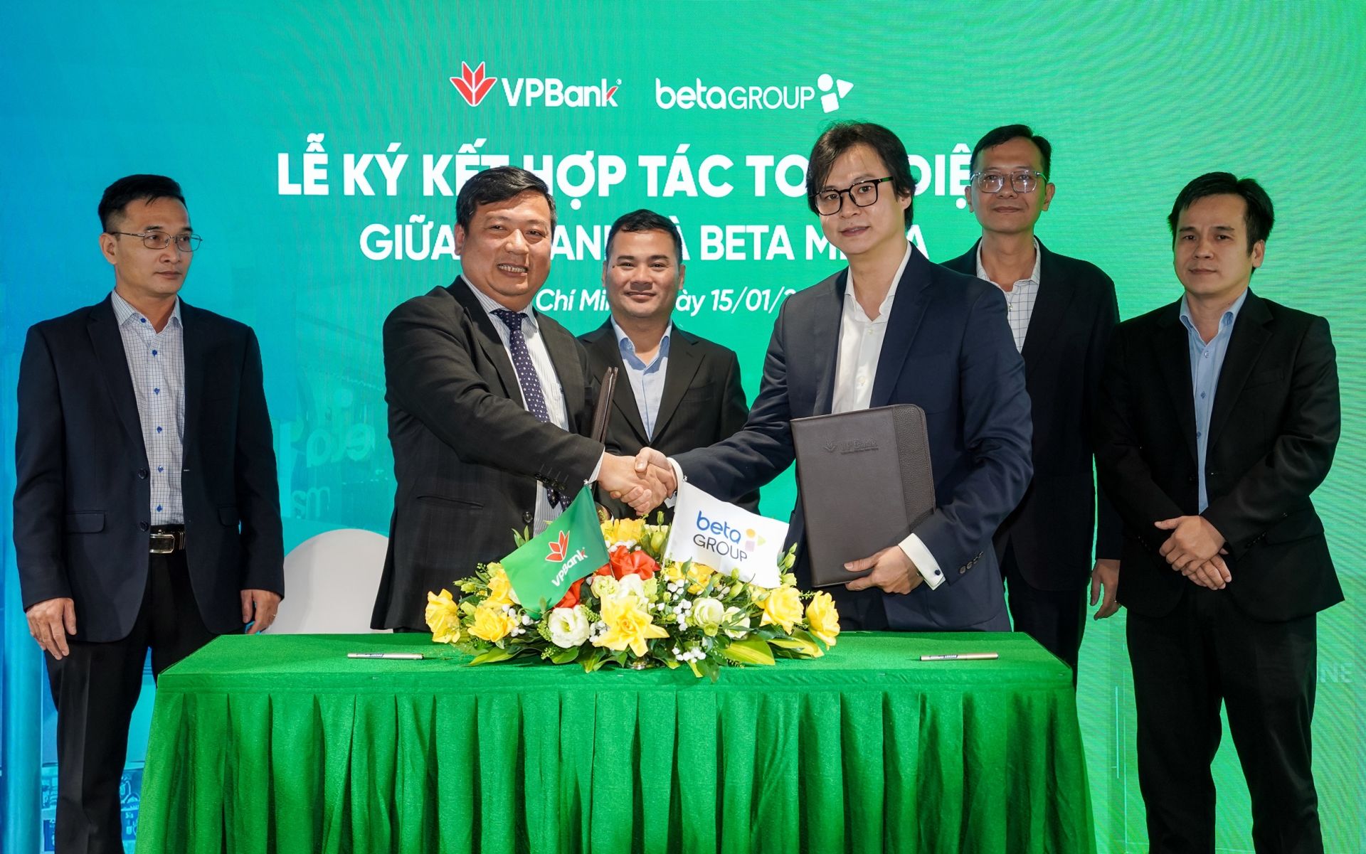 Đại diện VPBank v&agrave; Beta Media (Beta Group) k&yacute; kết Bi&ecirc;n bản Ghi nhớ hợp t&aacute;c to&agrave;n diện