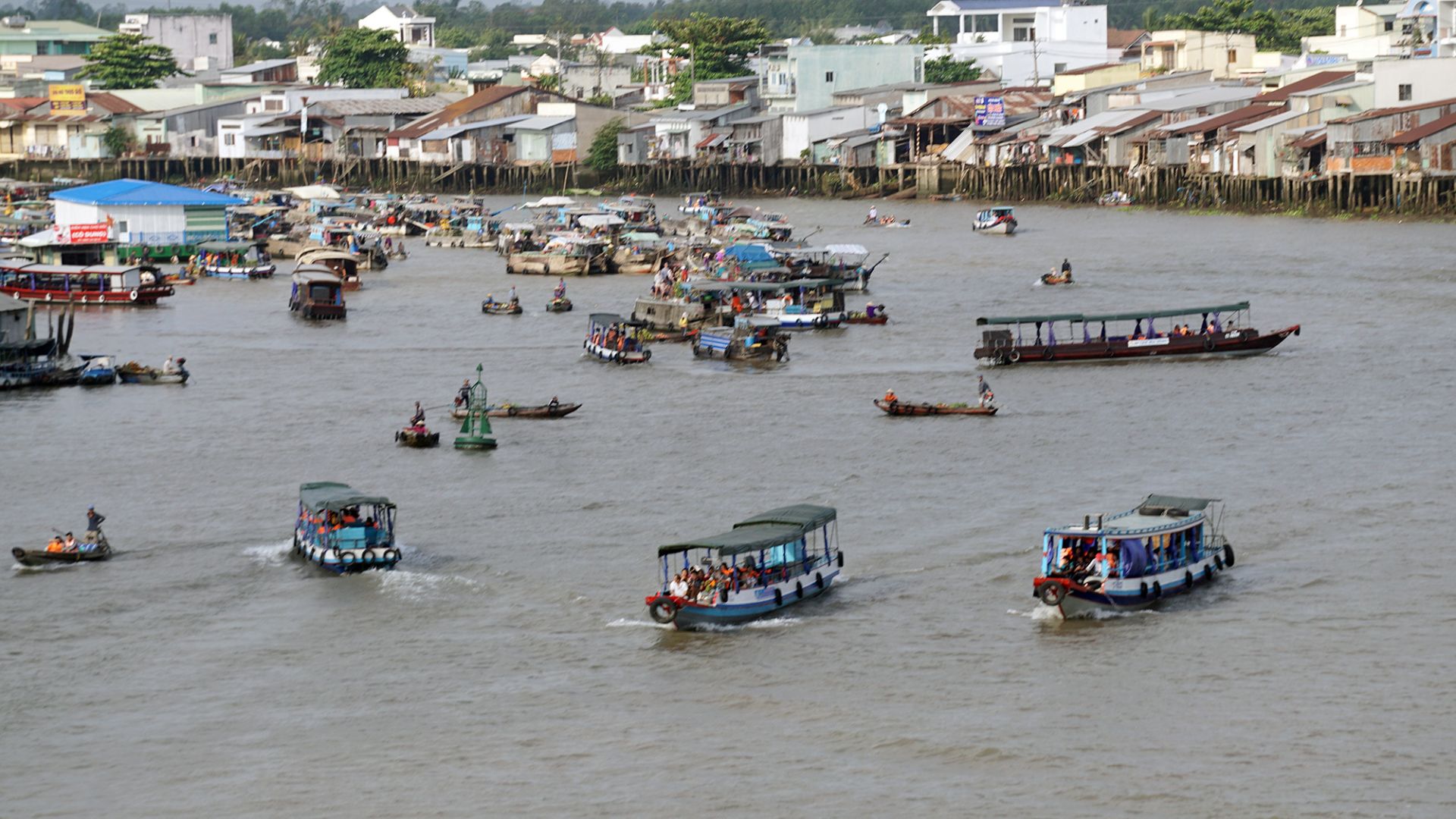 Chợ nổi C&aacute;i Răng nơi thu h&uacute;t nhiều du kh&aacute;ch tại Cần Thơ