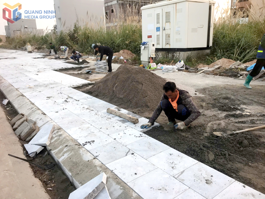 Một số tuyến phố trong khu đ&ocirc; thị Thống Nhất đang được đẩy nhanh thi c&ocirc;ng để phục vụ nh&acirc;n d&acirc;n vui xu&acirc;n, đ&oacute;n Tết Nguy&ecirc;n đ&aacute;n