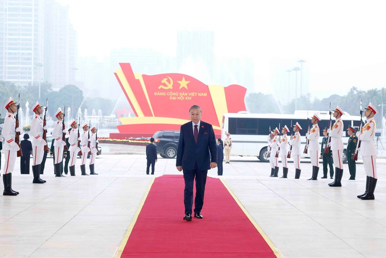 Tổng B&iacute; thư T&ocirc; L&acirc;m đến dự Phi&ecirc;n họp tr&ugrave; bị Đại hội XIV của Đảng - Ảnh: VGP/Nhật Bắc