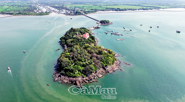 Du lịch C&agrave; Mau ph&aacute;t triển gắn với khai th&aacute;c hiệu quả tiềm năng, lợi thế kinh tế biển, sinh th&aacute;i v&agrave; bản sắc văn ho&aacute; địa phương