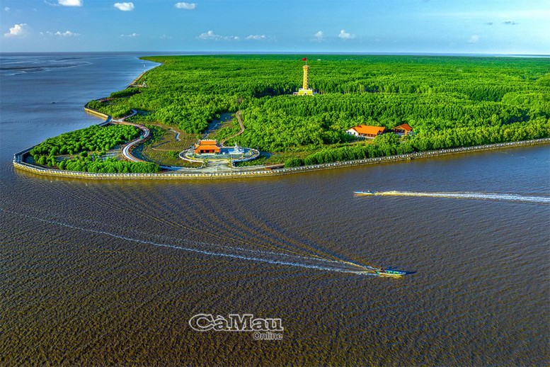 Mũi C&agrave; Mau - v&ugrave;ng đất địa đầu cực Nam Tổ quốc, giữ vị thế chiến lược đặc biệt về quốc ph&ograve;ng, an ninh v&agrave; ph&aacute;t triển kinh tế biển của đất nước
