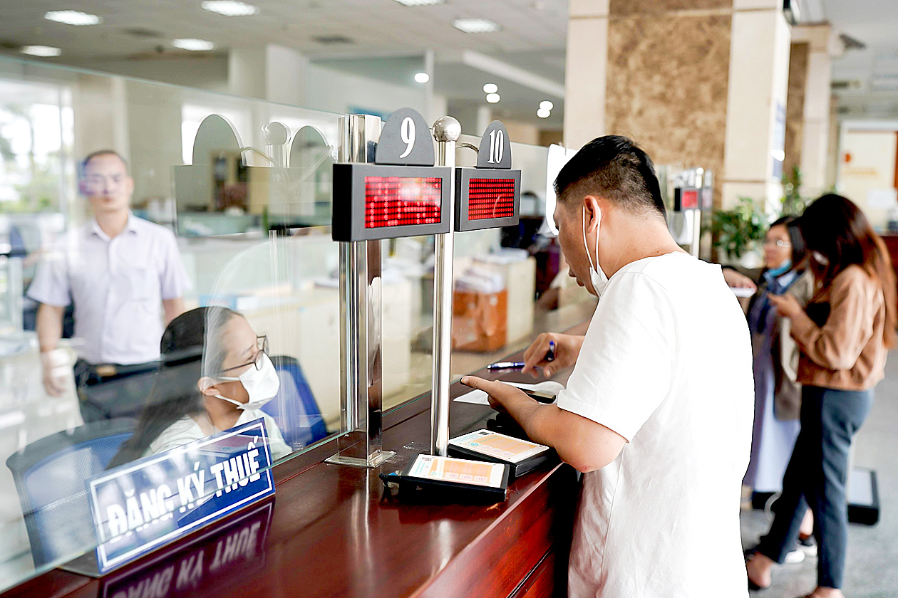 Thuế TP. HCM tăng cường rà soát, xử lý hơn 34.000 hóa đơn bất hợp pháp