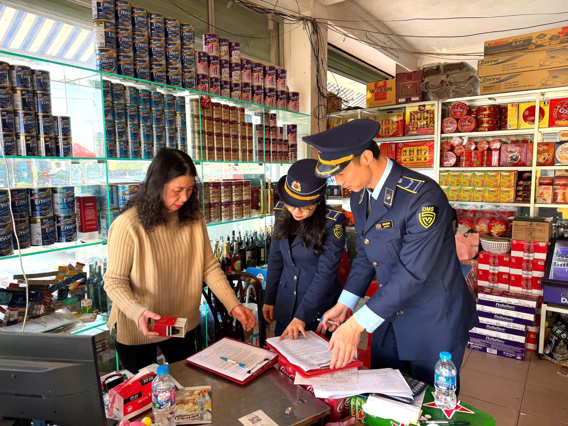 Lực lượng Quản l&yacute; thị trường Lạng Sơn