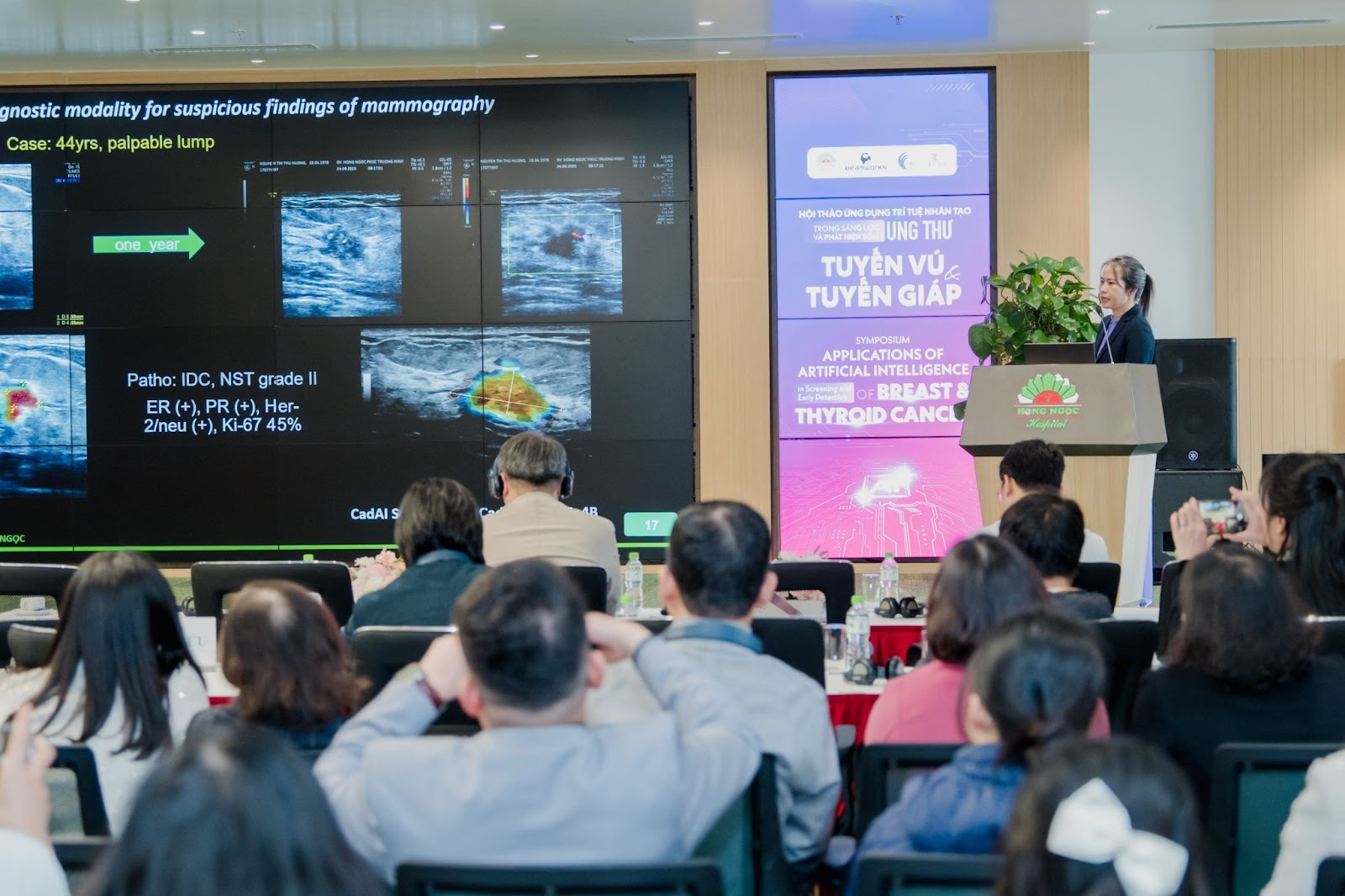 BSCKII L&ecirc; Thị Th&ugrave;y Trang b&aacute;o c&aacute;o những ca bệnh thực tế, chứng minh AI c&oacute; thể ph&aacute;t hiện tổn thương chỉ từ 3mm.