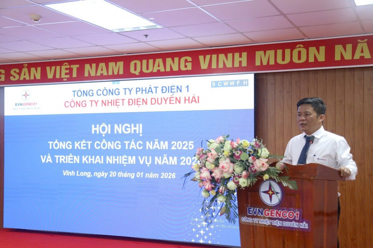 &Ocirc;ng Ng&ocirc; Văn Sỹ - B&iacute; thư Đảng ủy, Gi&aacute;m đốc C&ocirc;ng ty Nhiệt điện Duy&ecirc;n Hải ph&aacute;t biểu tiếp thu &yacute; kiến chỉ đạo