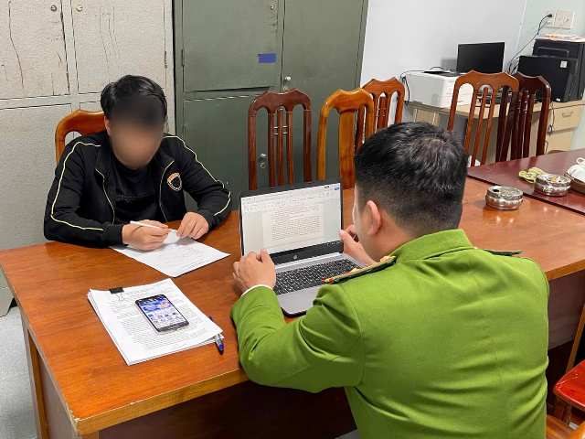 Quảng Trị: Phát hiện đối tượng đánh bạc trực tuyến với số tiền giao dịch gần 300 triệu đồng