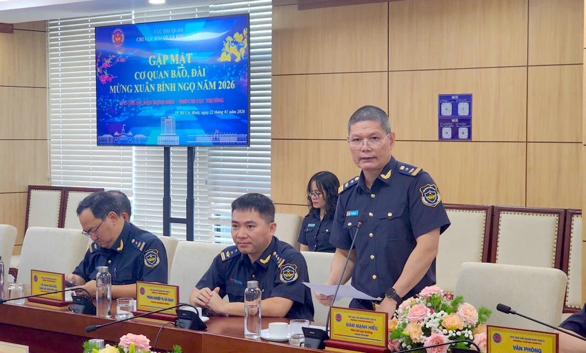 Ông Đàm Mạnh Hiếu, Phó Chi cục trưởng Chi cục Hải quan Khu vực II. (Ảnh: plo.vn) Ông Đàm Mạnh Hiếu, Phó Chi cục trưởng Chi cục Hải quan Khu vực II. (Ảnh: plo.vn)