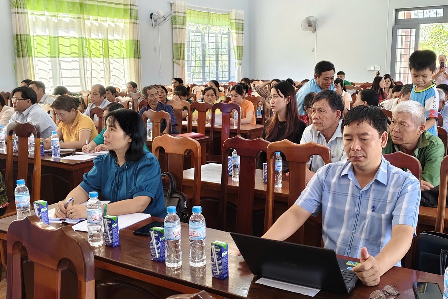 Hoạt động tuy&ecirc;n truyền, hỗ trợ ph&aacute;p l&yacute; tại L&acirc;m Đồng đang hướng về cơ sở