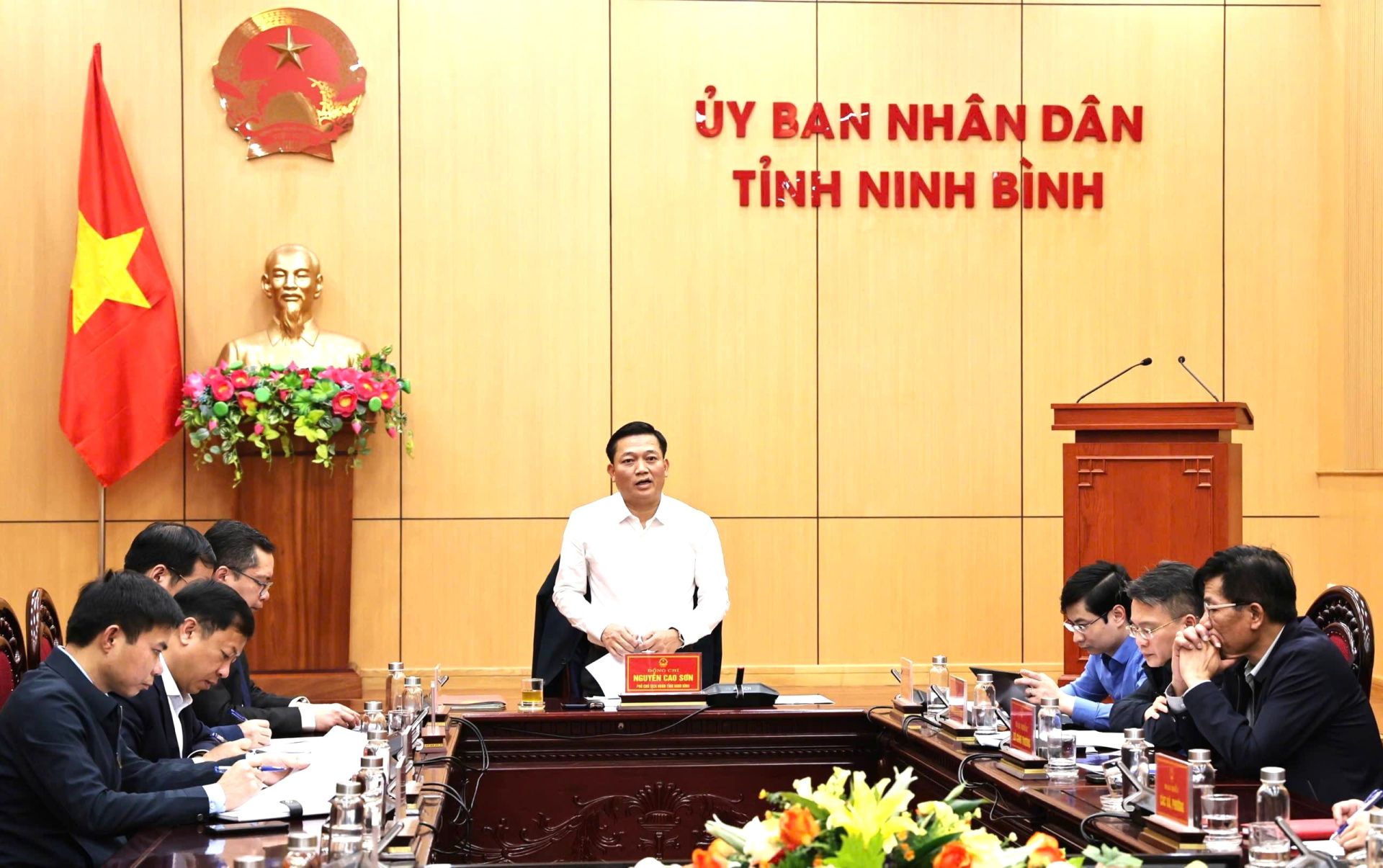 Phó Chủ tịch UBND tỉnh Ninh Bình Nguyễn Cao Sơn phát biểu Phó Chủ tịch UBND tỉnh Ninh Bình Nguyễn Cao Sơn phát biểu