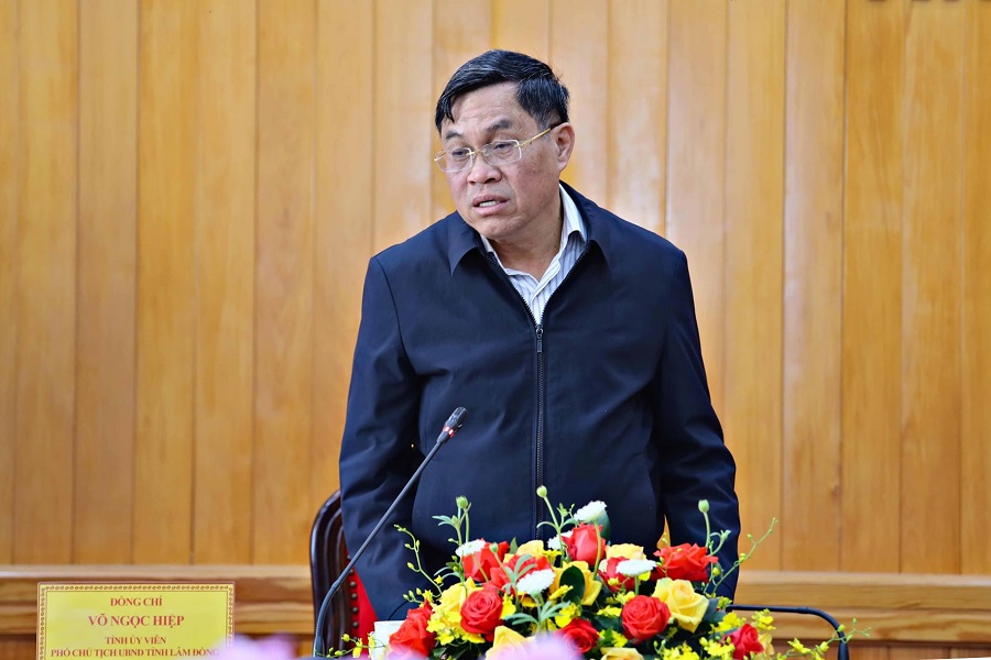 Tỉnh ủy viên, Phó Chủ tịch UBND tỉnh Võ Ngọc Hiệp, Trưởng Ban Chỉ đạo Tổng điều tra kinh tế năm 2026 tỉnh Lâm Đồng phát biểu chỉ đạo, đốc thúc tiến độ triển khai các nội dung trong thời gian tới Tỉnh ủy viên, Phó Chủ tịch UBND tỉnh Võ Ngọc Hiệp, Trưởng Ban Chỉ đạo Tổng điều tra kinh tế năm 2026 tỉnh Lâm Đồng phát biểu chỉ đạo, đốc thúc tiến độ triển khai các nội dung trong thời gian tới