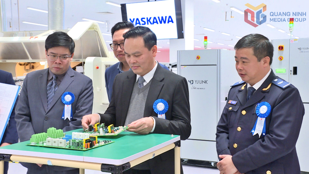 Nhà máy Yaskawa Việt Nam là dự án thứ hai trong mục tiêu khánh thành và đưa vào hoạt động từ 10 đến 12 dự án thứ cấp trong các KCN của tỉnh Quảng Ninh Nhà máy Yaskawa Việt Nam là dự án thứ hai trong mục tiêu khánh thành và đưa vào hoạt động từ 10 đến 12 dự án thứ cấp trong các KCN của tỉnh Quảng Ninh