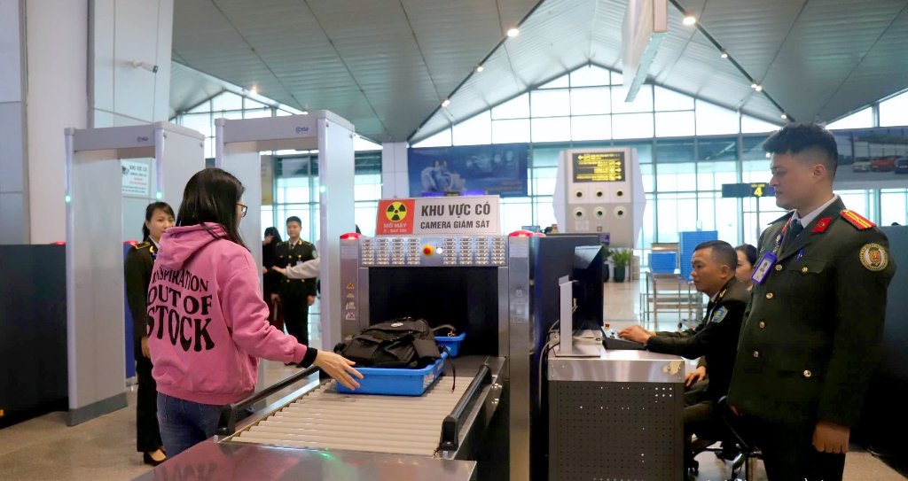 Ngành hàng không quyết liệt chặn nạn buôn lậu và gian lận thương mại, hàng giả