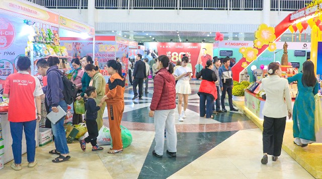 Hội chợ diễn ra từ ng&agrave;y 22-01 đến 27-01-2026, mở cửa tự do đ&oacute;n kh&aacute;ch tham quan v&agrave; mua sắm từ 8h30 đến 21h30 h&agrave;ng ng&agrave;y/