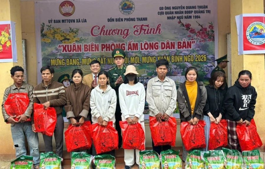 Quảng Trị: Mang xuân ấm đến với đồng bào khó khăn vùng biên