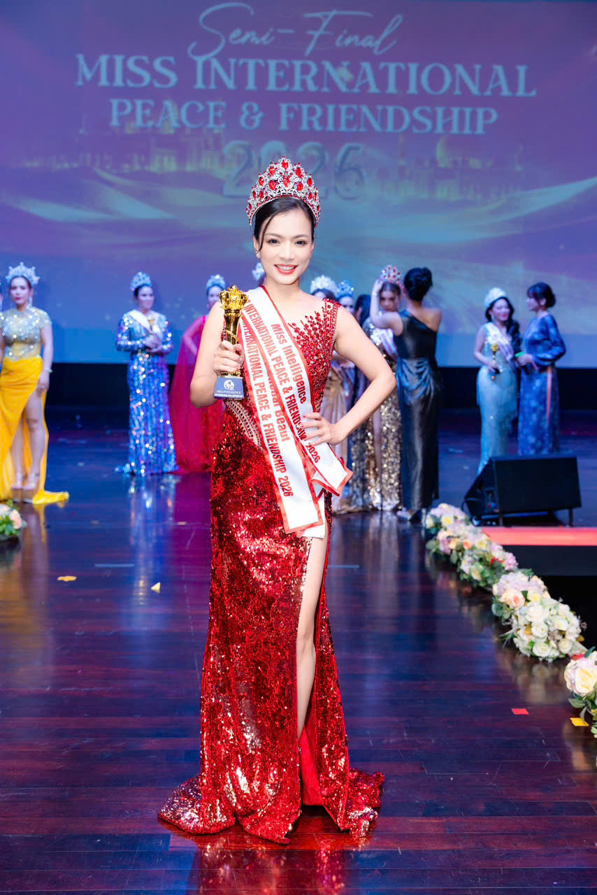 Người đẹp Khiếu Hương giành cú đúp danh hi&ecirc;̣u tại Hoa hậu Hữu nghị h&ograve;a b&igrave;nh quốc tế