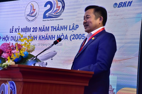 &Ocirc;ng Phạm Minh Nhựt- Chủ tịch HHDLKH ph&aacute;t biểu khai mạc