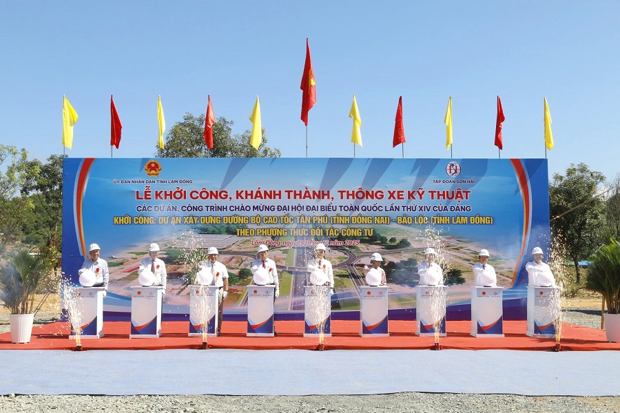 Lễ Khởi c&ocirc;ng cao tốc T&acirc;n Ph&uacute; - Bảo Lộc. Ảnh: PV