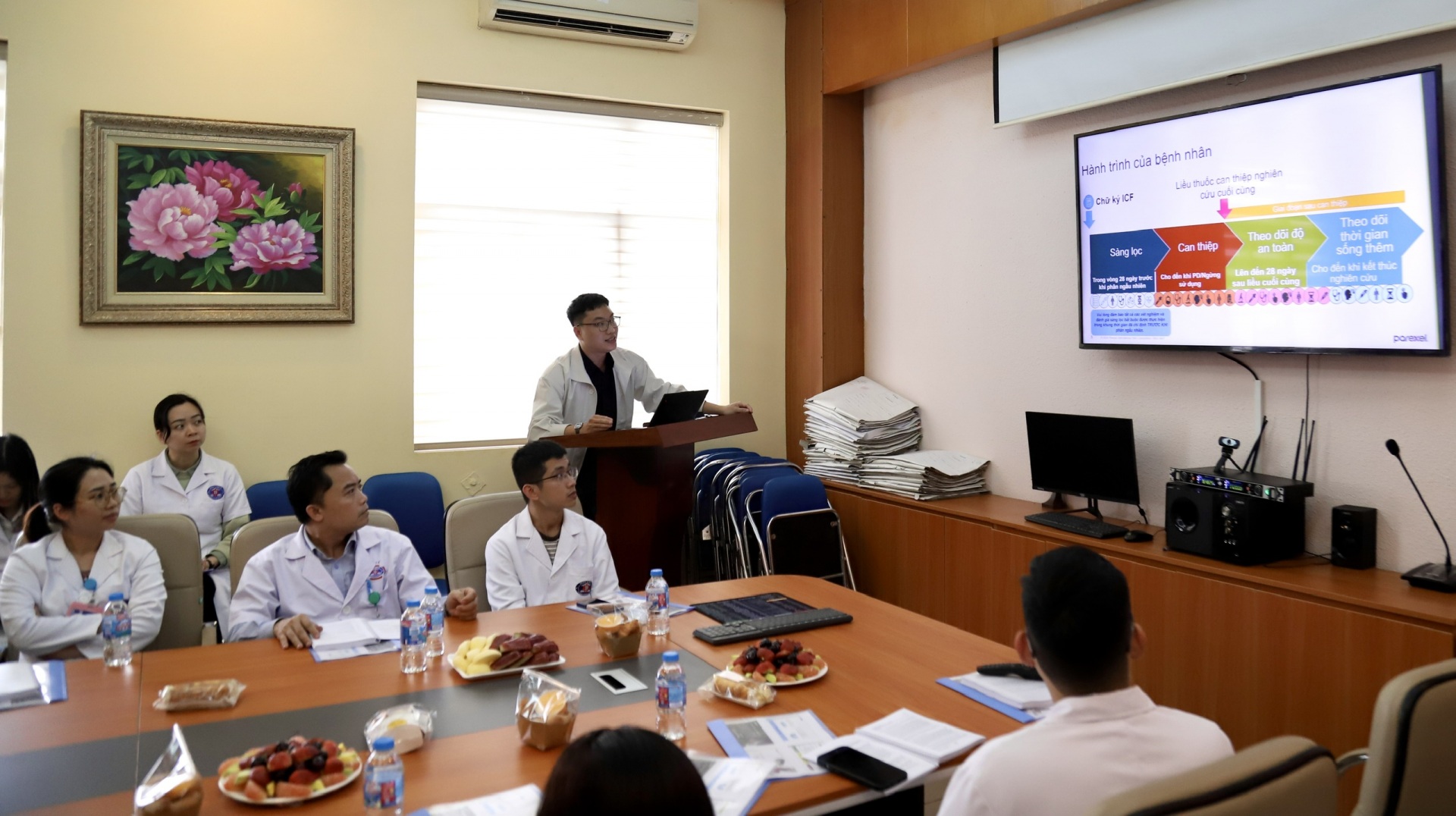 Thử nghiệm do TS.BS Phạm Tuấn Anh, Trưởng khoa Điều trị theo y&ecirc;u cầu (Điều trị A), Bệnh viện K, l&agrave;m nghi&ecirc;n cứu vi&ecirc;n ch&iacute;nh. Ảnh: BVCC.