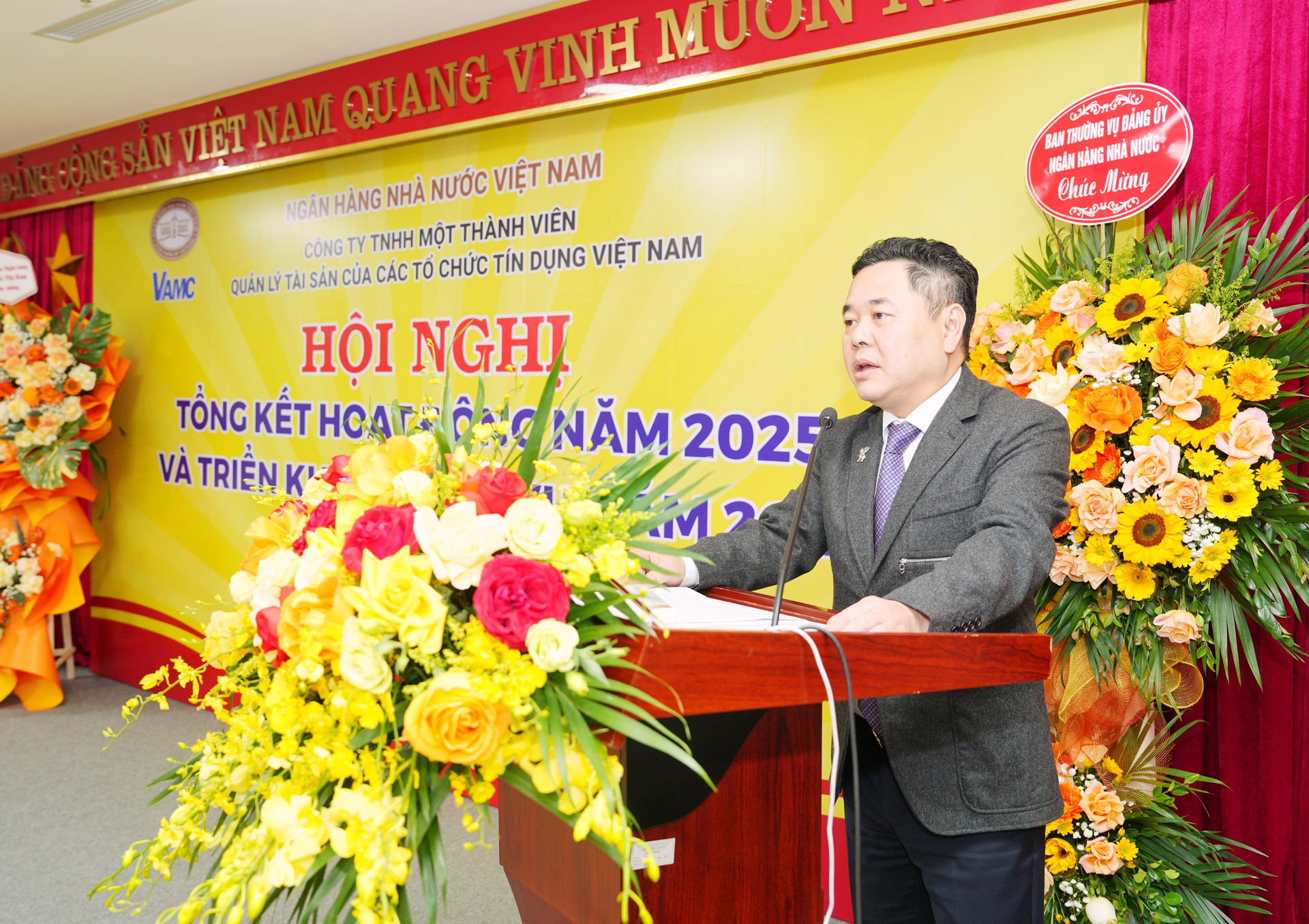 Vượt mục tiêu năm 2025, VAMC dồn lực xử lý nợ xấu