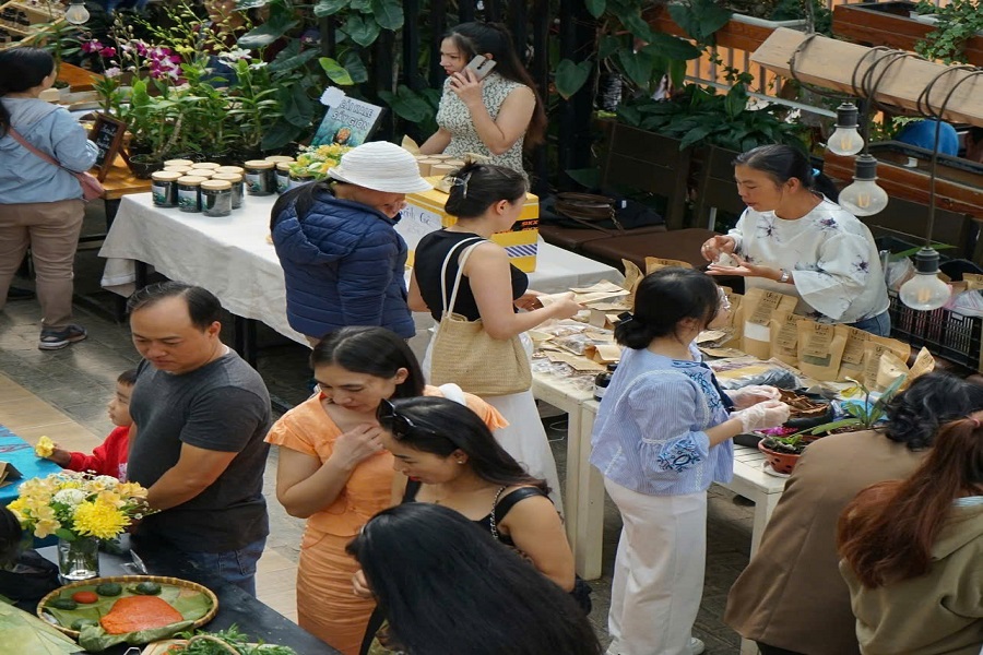 Mua sắm những n&ocirc;ng sản sạch, chất lượng cao trực tiếp từ nh&agrave; vườn.