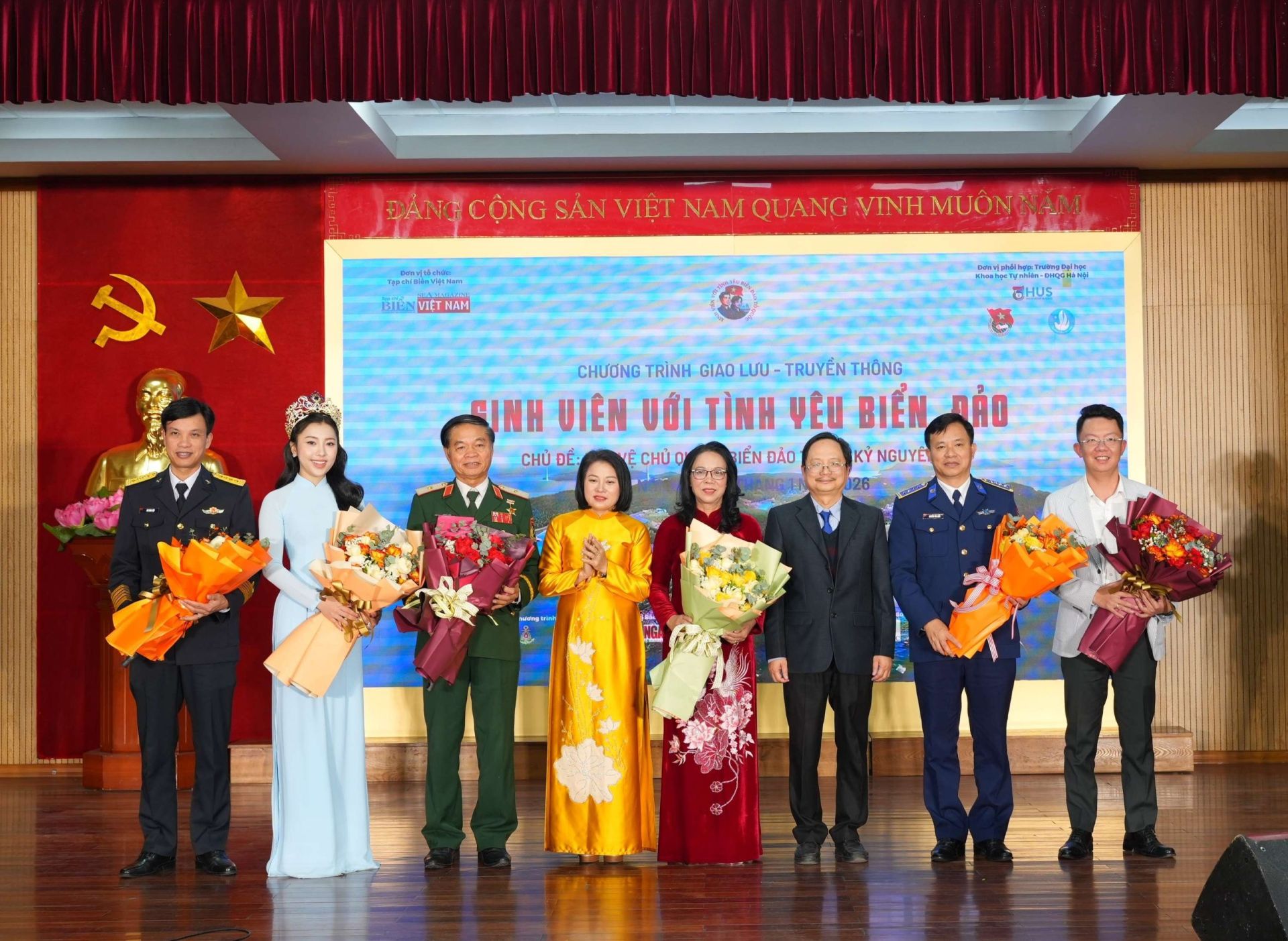 Tạp chí Biển Việt Nam kết nối sinh viên với nhiệm vụ bảo vệ chủ quyền biển, đảo trong kỷ nguyên số