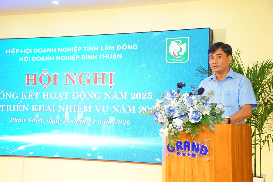 &Ocirc;ng Trần Hữu Tuấn, Ph&oacute; Gi&aacute;m đốc Sở Nội vụ tỉnh L&acirc;m Đồng ph&aacute;t biểu chỉ đạo hội nghị