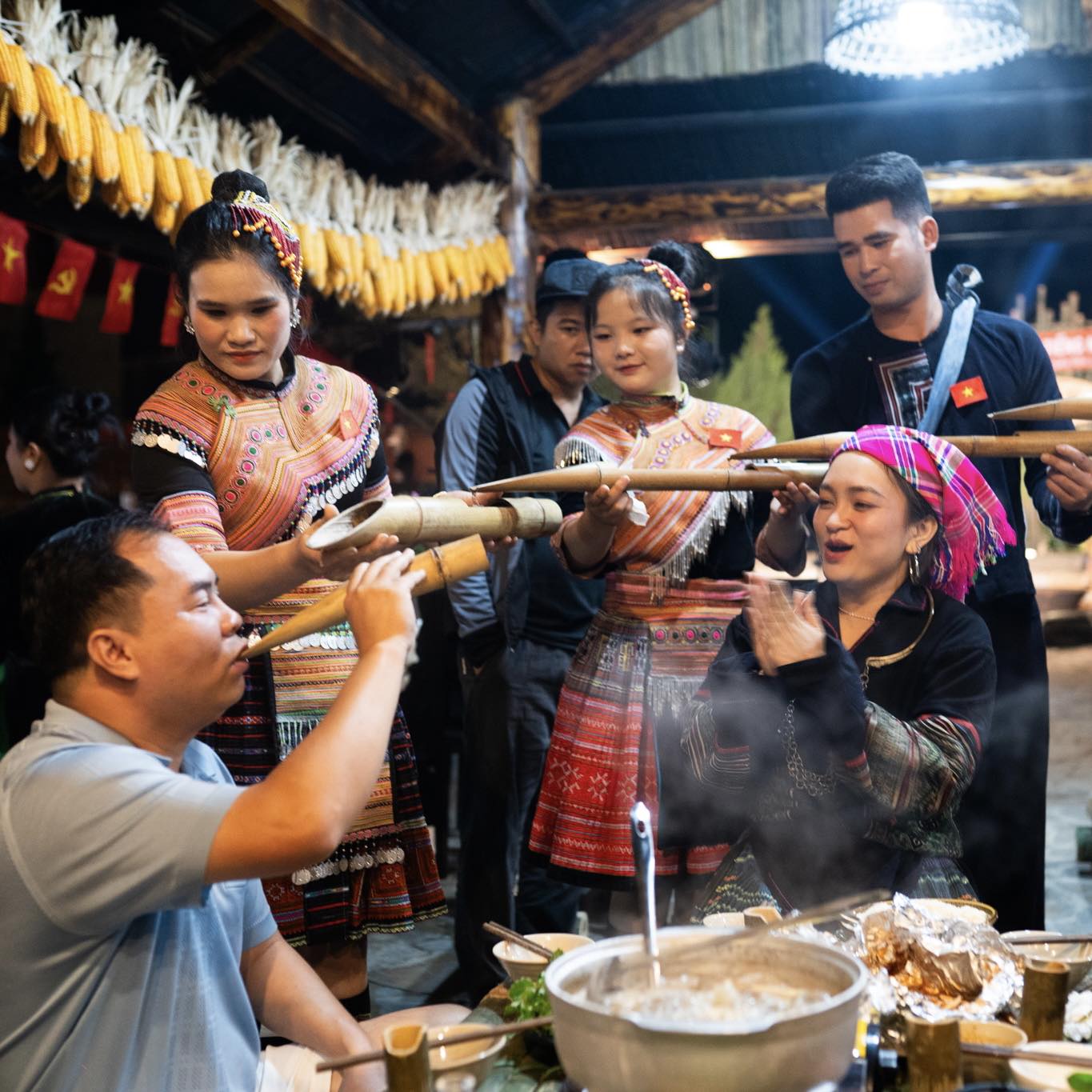 Sẽ l&agrave; khoảnh khắc kh&ocirc;ng thể n&agrave;o qu&ecirc;n của mỗi thực kh&aacute;ch khi đặt ch&acirc;n tới đ&acirc;y