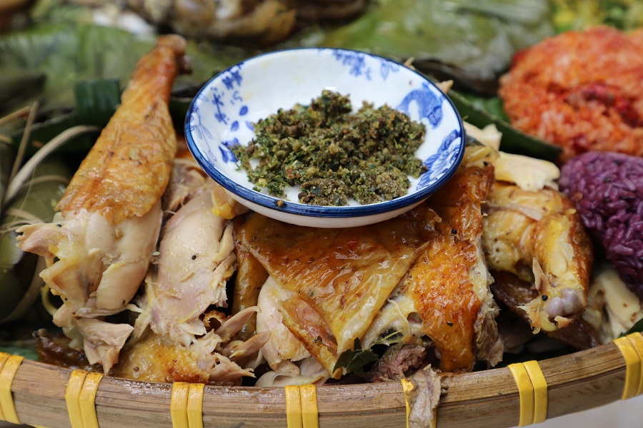 Ẩm thực l&agrave; c&aacute;ch người Th&aacute;i gửi gắm t&igrave;nh cảm qua hương vị