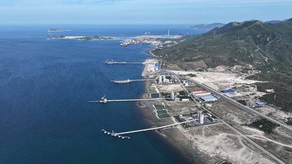 Nhiều dự &aacute;n đang hoạt động rất hiệu quả tại KKT V&acirc;n Phong (Nam V&acirc;n Phong)