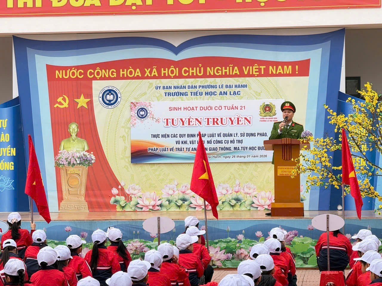 Công an phường Lê Đại Hành tuyên truyền pháp luật, phòng chống ma túy học đường tại Trường Tiểu học An Lạc