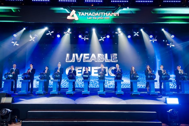 Lễ công bố chiến lược Mã Gen Phồn Vinh của Tập đoàn Tân Á Đại Thành hôm 12/1 Lễ công bố chiến lược Mã Gen Phồn Vinh của Tập đoàn Tân Á Đại Thành hôm 12/1