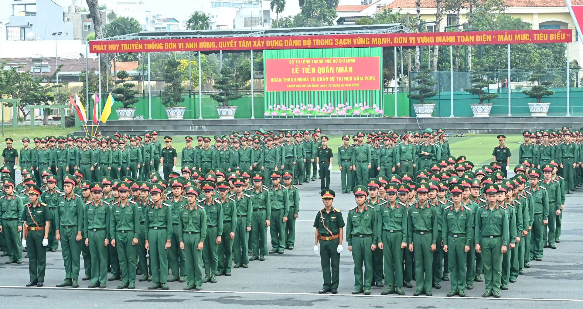 TP. HCM tổ chức trọng thể lễ tiễn, đón hơn 1.200 quân nhân xuất ngũ năm 2026