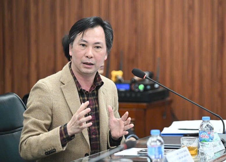 PGS.TS Đ&agrave;m Ho&agrave;ng Ph&uacute;c (Đại học B&aacute;ch khoa H&agrave; Nội) cho rằng, với c&aacute;c d&ograve;ng xe đời mới sản xuất từ sau năm 2000, việc sử dụng xăng E10 về cơ bản kh&ocirc;ng phải l&agrave; vấn đề đ&aacute;ng lo ngại - Ảnh: BTC