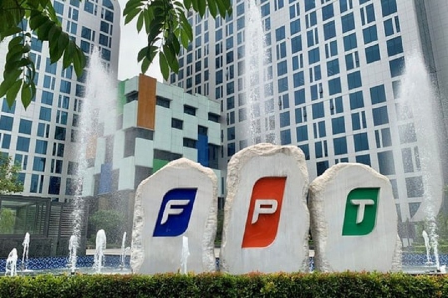 FPT thu hơn 70.000 tỷ đồng trong năm 2025