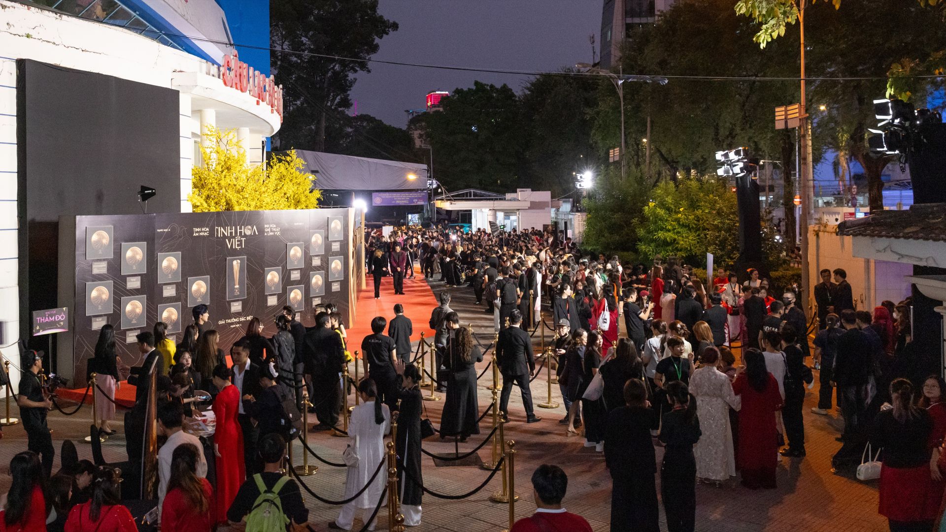 Giải thưởng Tinh hoa Việt 2025 nhận được sự quan t&acirc;m của c&ocirc;ng ch&uacute;ng