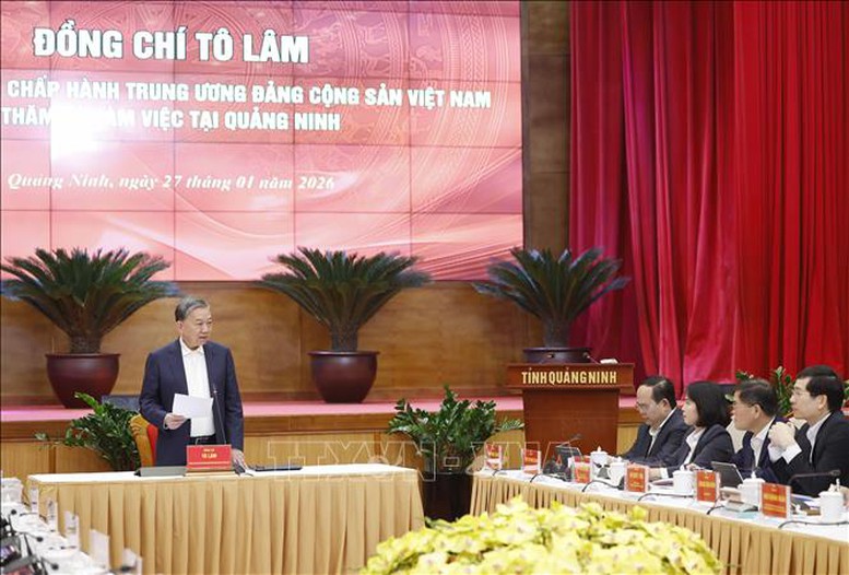 Tổng B&iacute; thư T&ocirc; L&acirc;m l&agrave;m việc với Ban Chấp h&agrave;nh Đảng bộ tỉnh Quảng Ninh - Ảnh: TTXVN