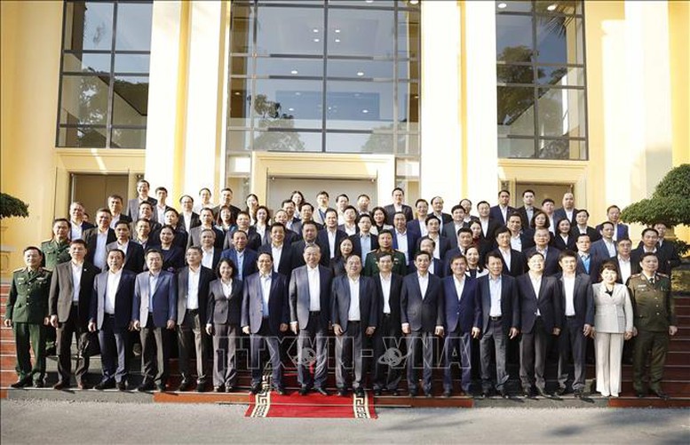 Tổng B&iacute; thư T&ocirc; L&acirc;m, Thủ tướng Phạm Minh Ch&iacute;nh v&agrave; c&aacute;c đại biểu - Ảnh: TTXVN