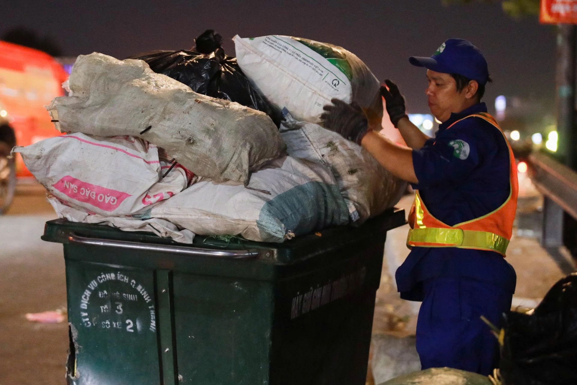 TP. HCM tăng cường công tác vệ sinh môi trường phục vụ Tết Bính Ngọ 2026
