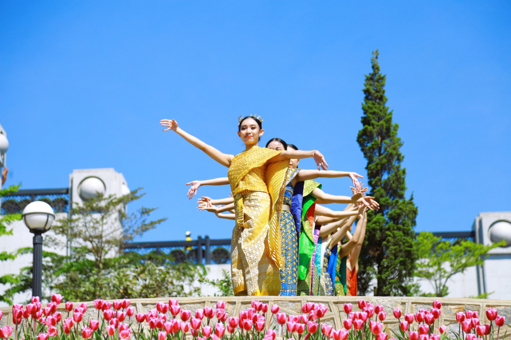 Tây Ninh đón khoảng 8,8 triệu lượt khách trong năm 2025