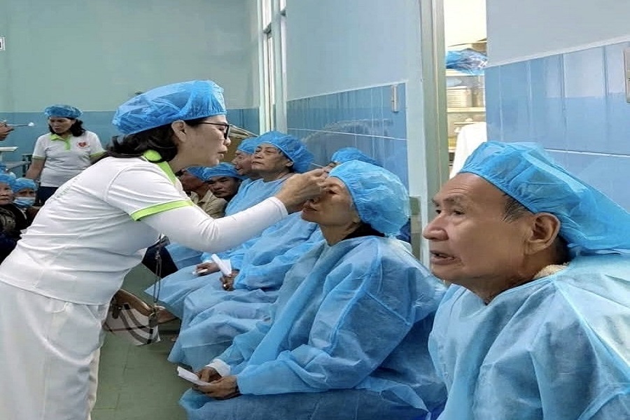 Lâm Đồng: Tổ chức khám, phẫu thuật mắt miễn phí cho hơn 1.100 bệnh nhân nghèo, người cao tuổi