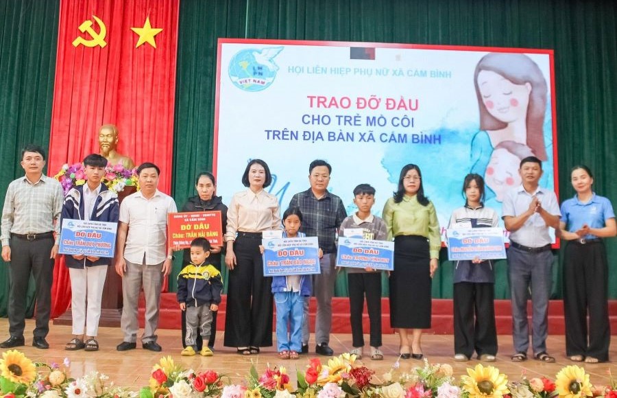 Hà Tĩnh: Thêm nhiều trẻ mồ côi được chắp cánh ước mơ từ chương trình “Mẹ đỡ đầu”