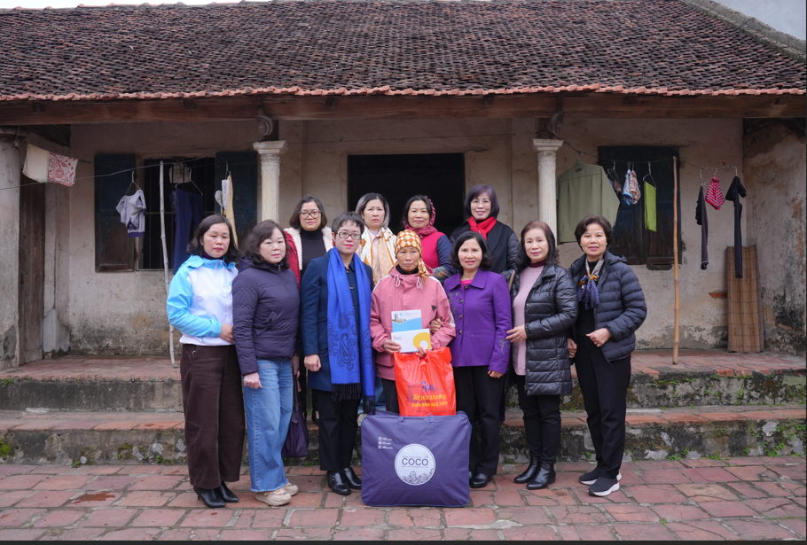 Chị Vũ Thị H&agrave; l&agrave; một trong những hội vi&ecirc;n phụ nữ c&oacute; ho&agrave;n cảnh đặc biệt kh&oacute; khăn ở x&atilde; Đa Ph&uacute;c