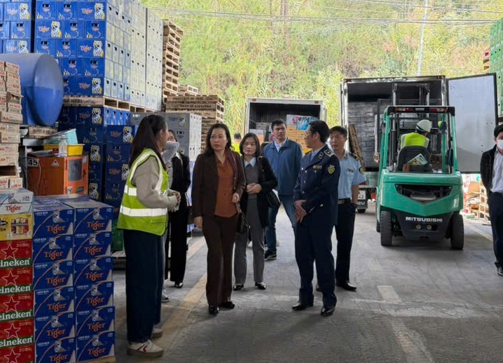 Tuyên Quang, Lâm Đồng: Xử lý hàng trăm vụ hàng lậu, gian lận thương mại