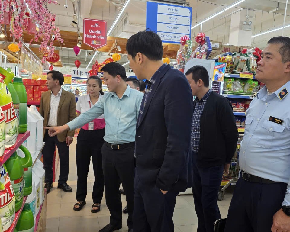 Yêu cầu Sở Công Thương tỉnh Quảng Trị tăng cường kiểm tra kiểm soát thị trường