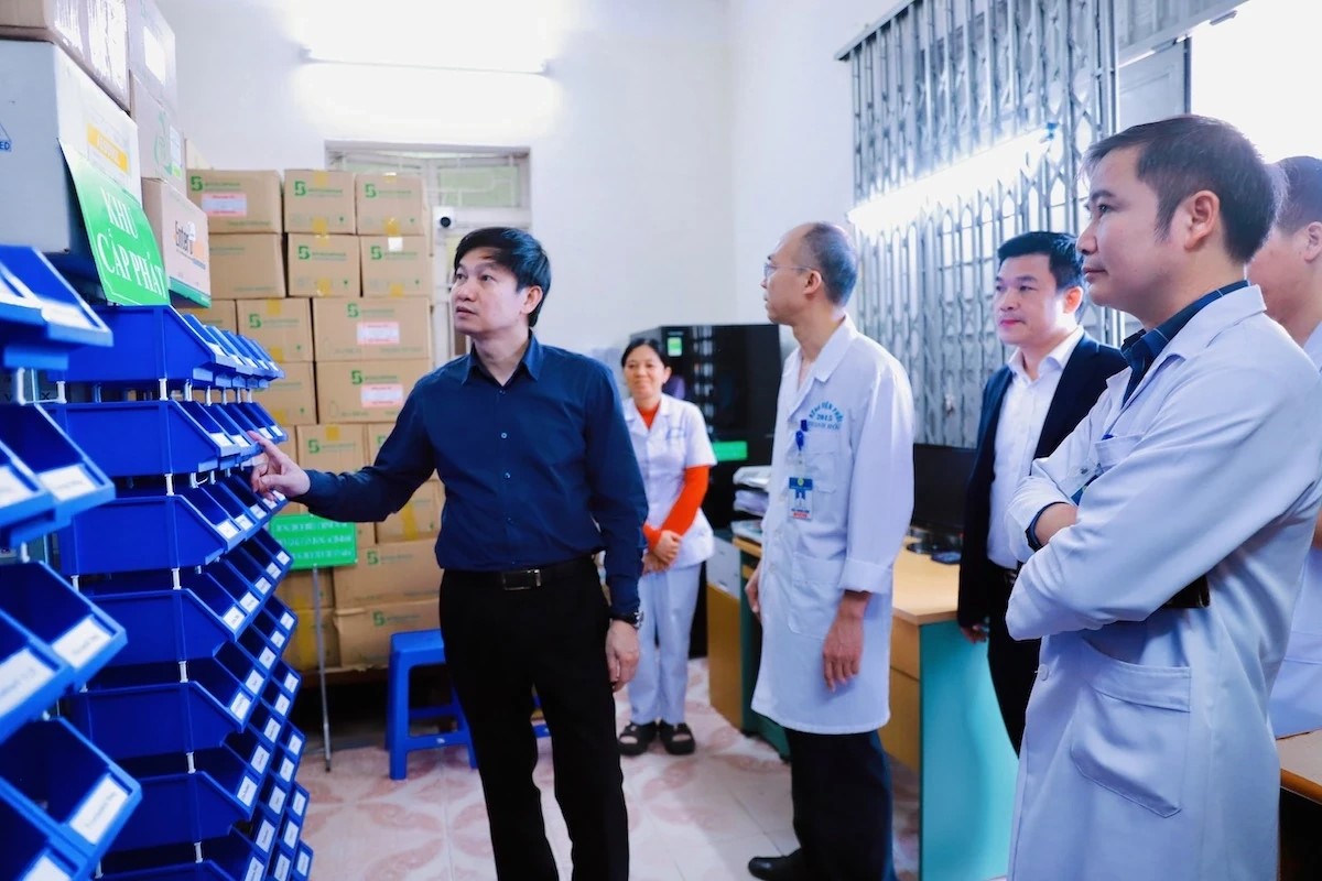 Giám sát việc thực hiện các Nghị quyết tại Bệnh viện Phổi Thanh Hóa