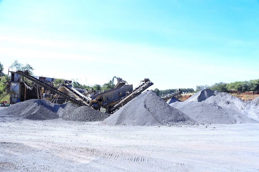 C&aacute;c sản phẩm đ&aacute; x&acirc;y dựng cung cấp thị trường L&acirc;m Đồng được quản l&yacute; về gi&aacute; v&agrave; chất lượng