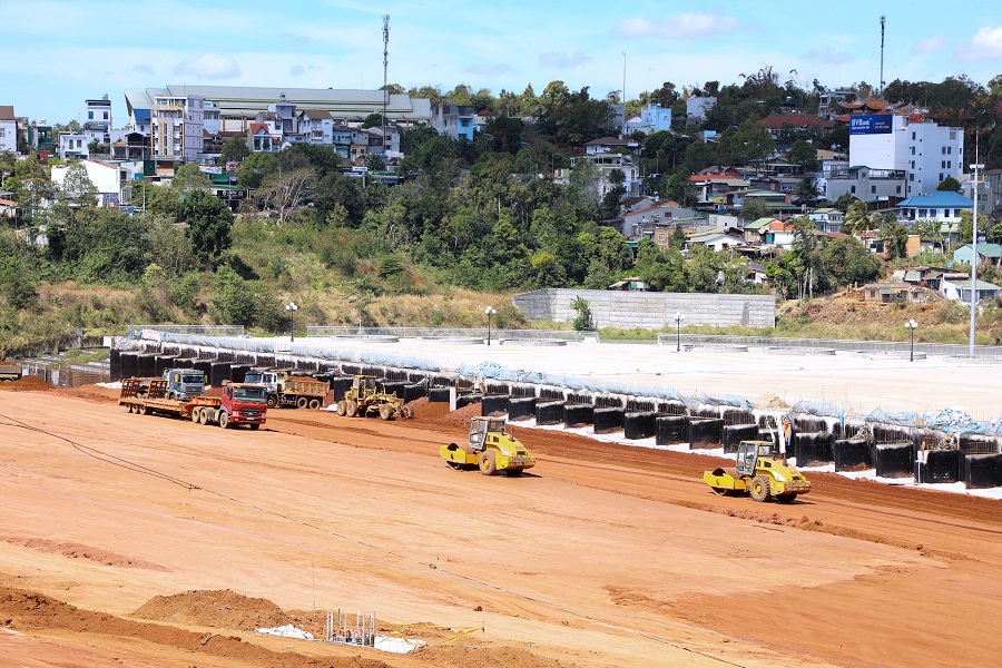 Nguồn cung vật liệu x&acirc;y dựng (trong đ&oacute; c&oacute; đất san lấp) tại L&acirc;m Đồng một số thời điểm c&ograve;n gặp kh&oacute; khăn.