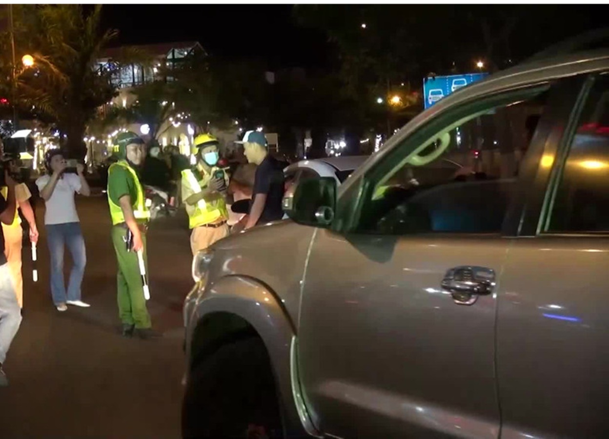 Tổng hợp mức phạt nồng độ cồn năm 2026 đối với mọi loại phương tiện